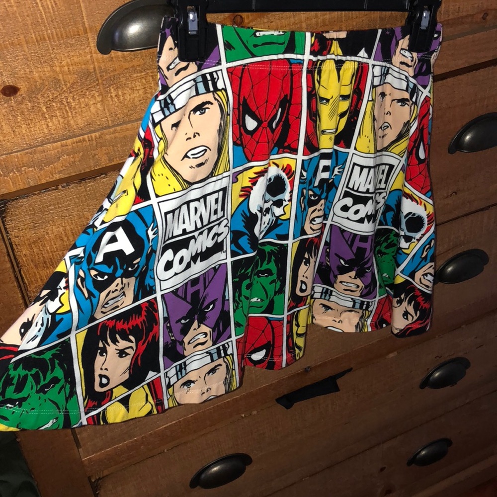 Marvel skater style skirt